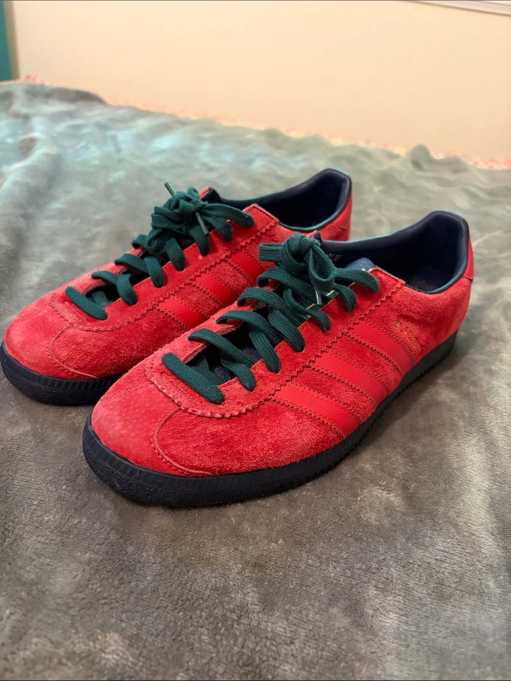 Adidas Blackburn spezial reissue Red Suede Men’s Sneakers with Dark Green Laces